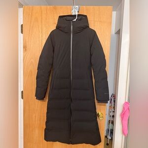 lululemon athletica Black Stretchseal Sleet Street 600 down fill long jacket